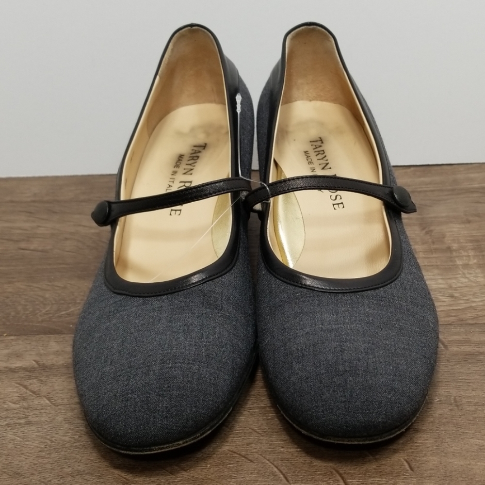 Taryn Rose Mary Jane Pumps, size 8/38